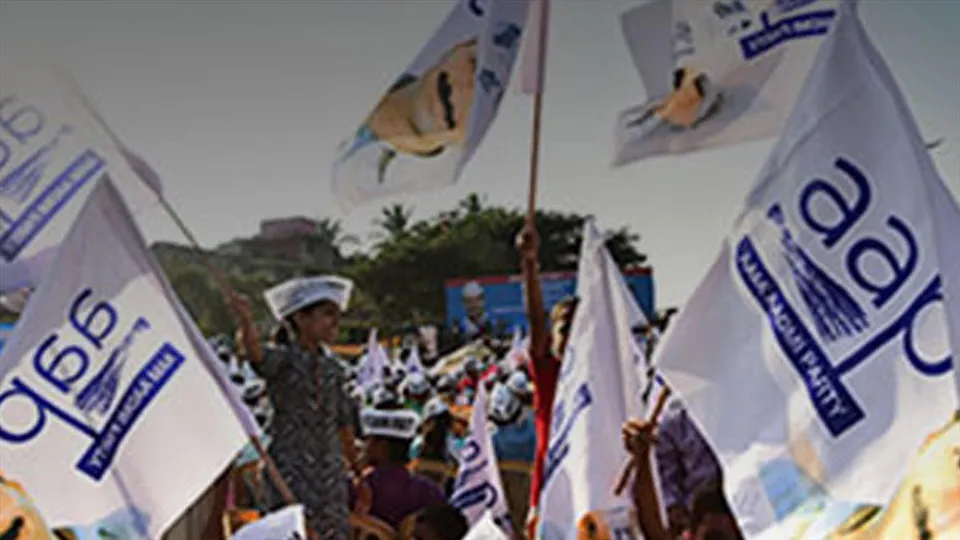 সুরাটে ১২টি আসনের মধ্যে ৭টিতে জয় আপের, সমীক্ষার কথা বললেন কেজরি