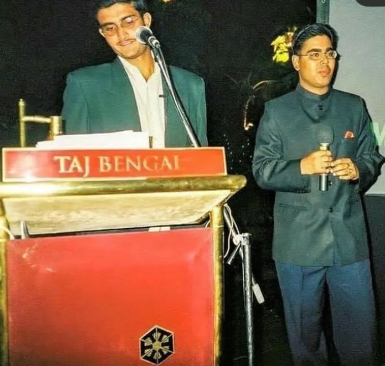 মহারাজকে জন্মদিনের শুভেচ্ছা জানালেন মীর