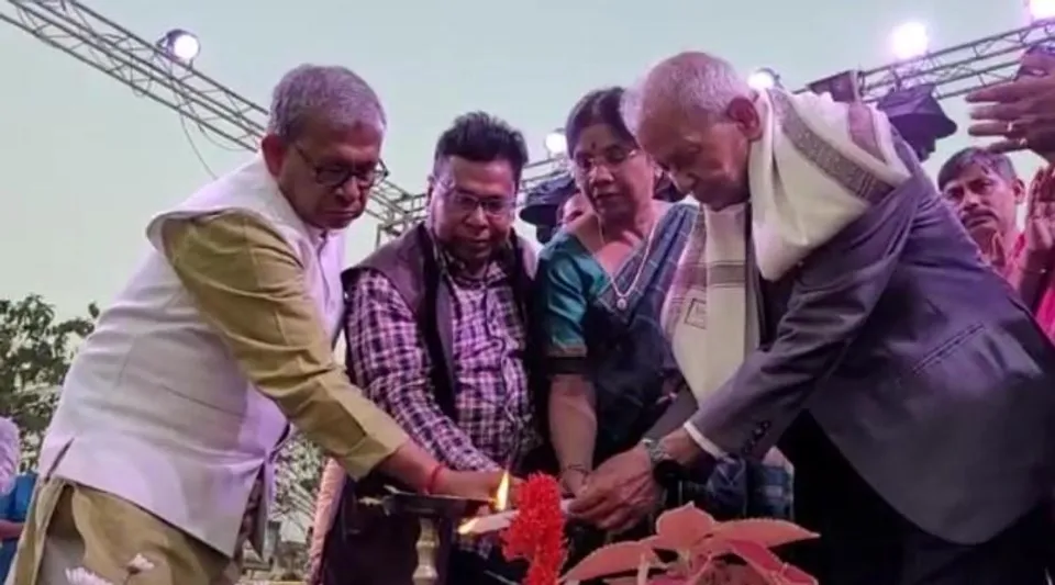 মেদিনীপুর শহরে হস্তশিল্প মেলা চলবে আরও দুদিন