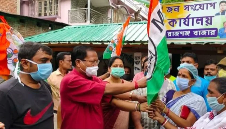 জলপাইগুড়িতে বিজেপি থেকে তৃণমূলে যোগ দিলেন বেশ কিছু কর্মী
