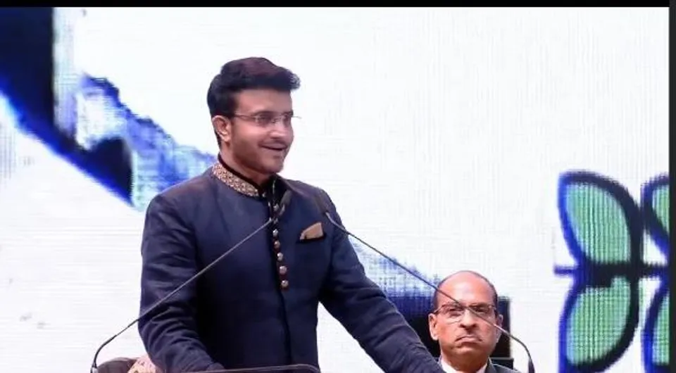 ‘সেঞ্চুরি করতেই হবে’, অমিতাভকে বললেন  সৌরভ