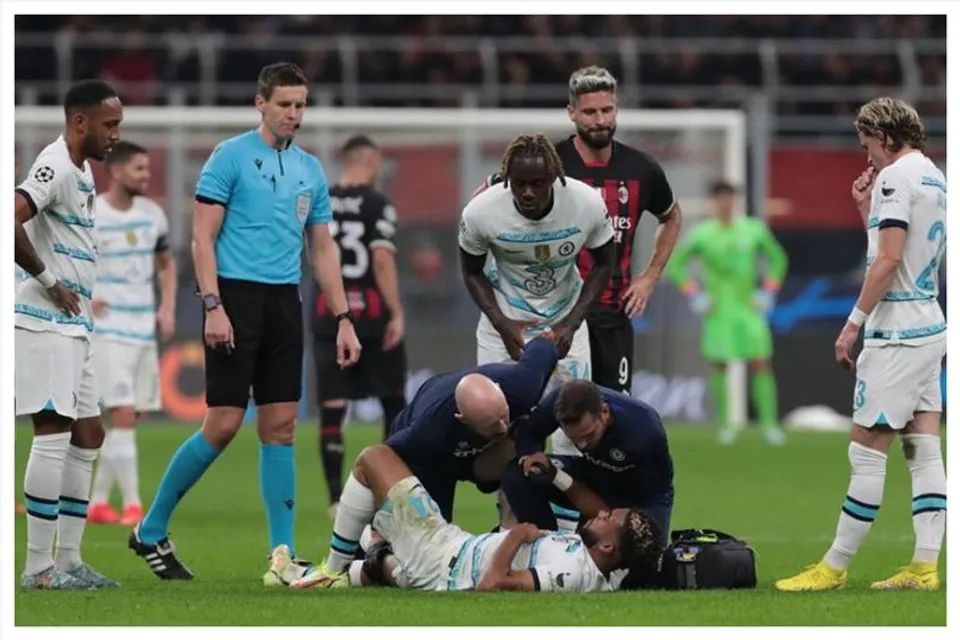 চোট গুরুতর বলে আশঙ্কা করা হচ্ছে