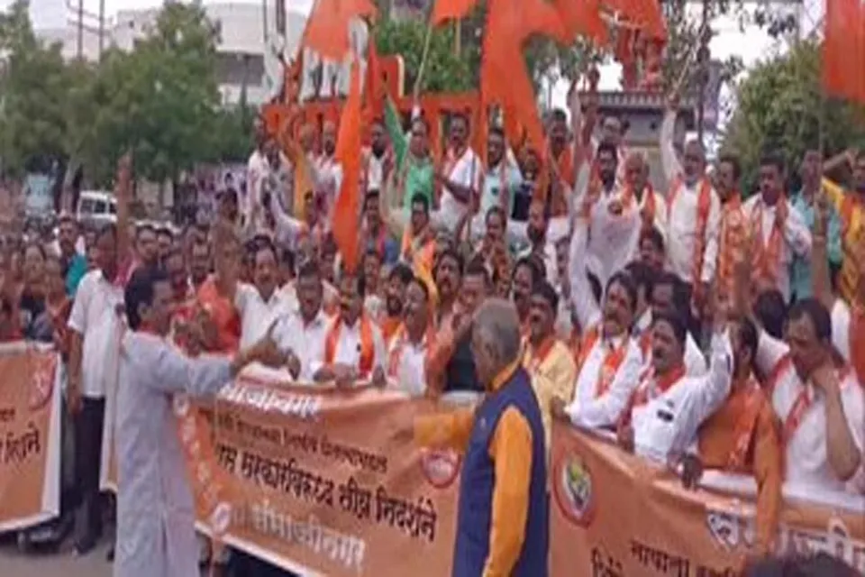 ঔরঙ্গাবাদ ও ওসমানাবাদের নাম পরিবর্তন, বিক্ষোভ শিবসেনার