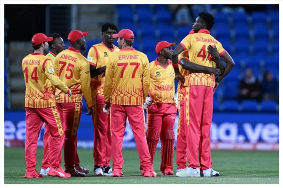 জর্জের অর্ধশতরানেও বড় রান পেল না স্কটল্যান্ড