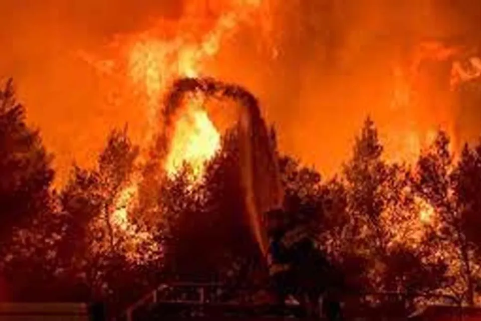 উন্নততর অগ্নিনির্বাপক বায়ুযান গড়ে তোলার লক্ষে গ্রিস