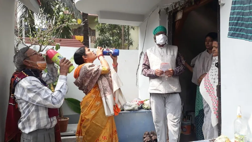 মেদিনীপুর পৌরসভার ৮ নং ওয়ার্ড এ রবিবাসরীয় প্রচারে বিজেপি প্রার্থী কুহেলি দত্ত! শুনলেন অভাব-অভিযোগ