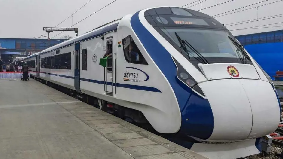 রোমানিয়া থেকে উড়িয়ে আনা হচ্ছে ‘বন্দে ভারত’ ট্রেনের চাকা