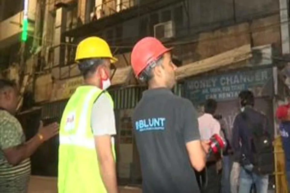 বাড়ি ভাঙার ঘটনায় মৃত্যু হল এক শিশুর