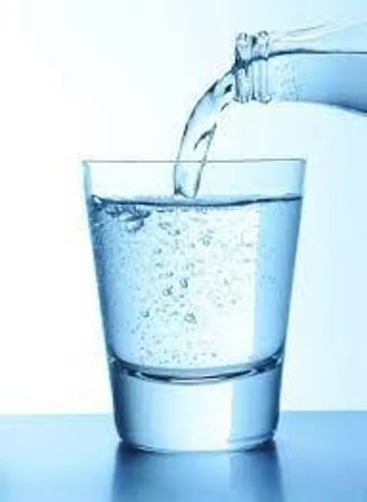 সকালে উঠে জল খাওয়ার উপকারিতা
