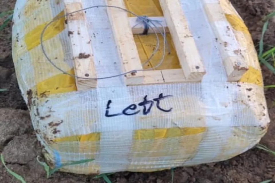 সন্দেহজনক সিল করা প্যাকেট উদ্ধার কাশ্মীরে