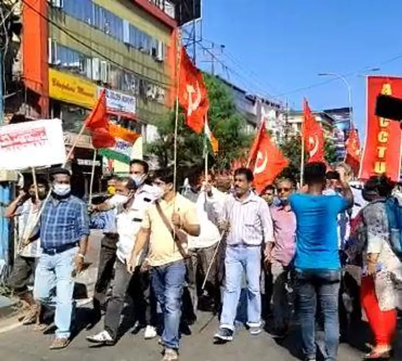 কৃষক সংগঠনের ডাকা বনধের প্রভাব পরেছে শিলিগুড়িতে