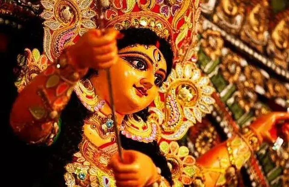 জেনে নিন দুর্গা পুজোর প্রথম প্রচলন কে এবং কবে করেছিলেন