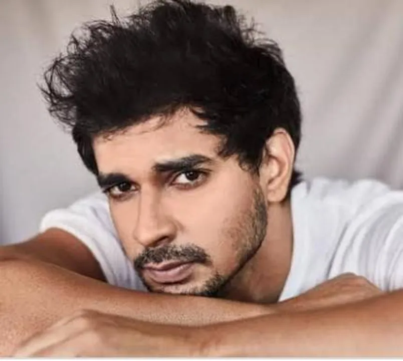 পরিবারের সঙ্গে দীপাবলি উদযাপনের জন্য উত্তেজিত তাহির রাজ ভাসিন