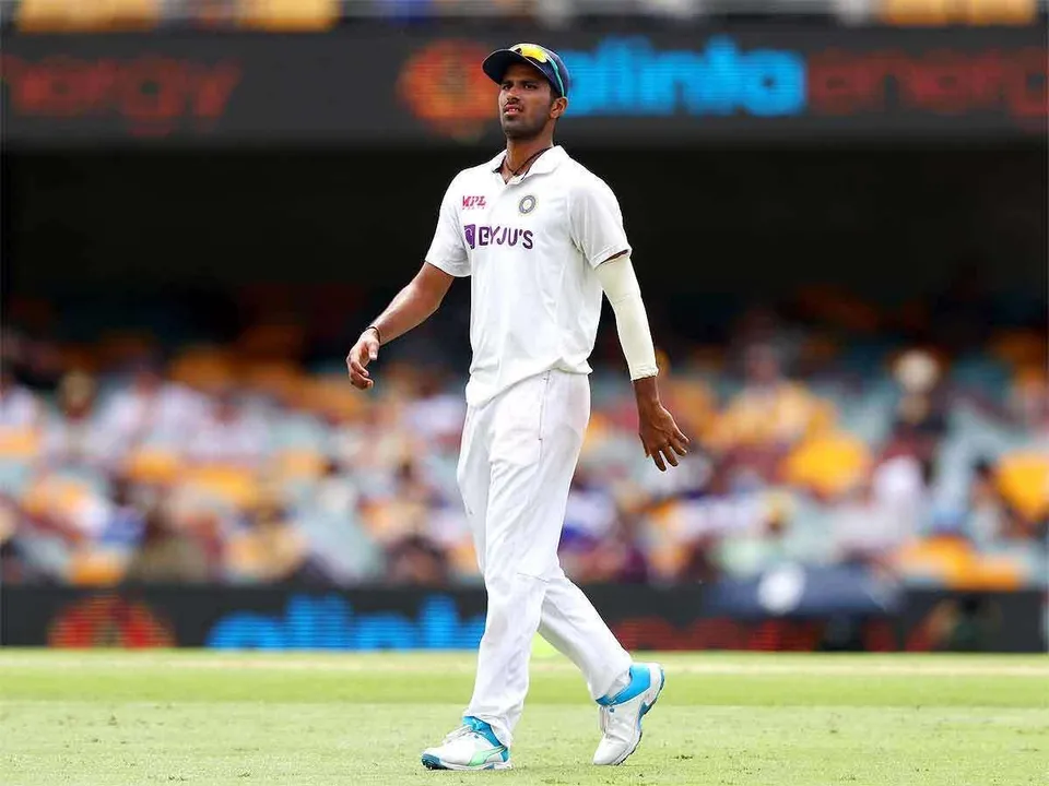 আঙুলে চোট সত্ত্বেও কেন ফিল্ডিং করছেন ওয়াশিংটন সুন্দর? টুইটারে প্রশ্ন তুললেন অনুরাগীরা