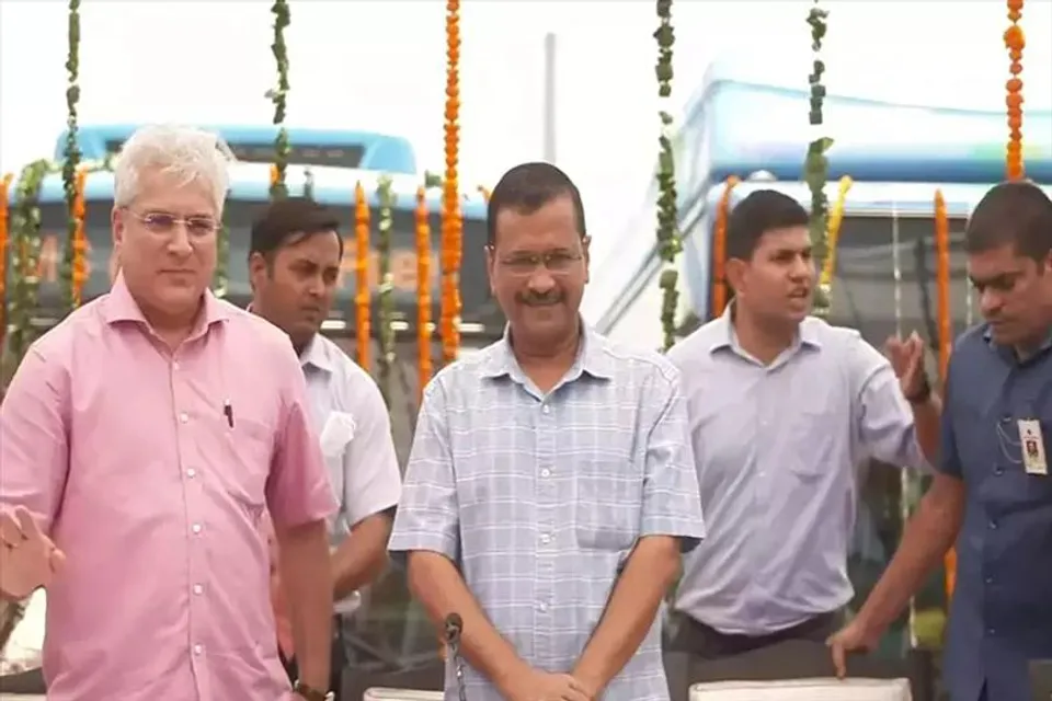 রাজধানীর রাজপথে ১৫০টি নতুন বৈদ্যুতিক বাস, তিন দিন বিনামূল্যে ভ্রমণ