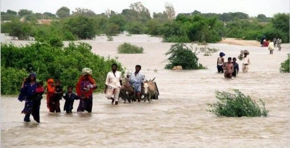 পাকিস্তানের মারাত্মক বন্যা সিন্ধুতে ১০০ কিলোমিটার প্রশস্ত অন্তর্দেশীয় হ্রদ তৈরি করেছে