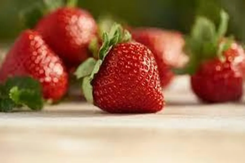 জেনে নিন স্ট্রবেরি খাওয়ার পাঁচটি কারণ