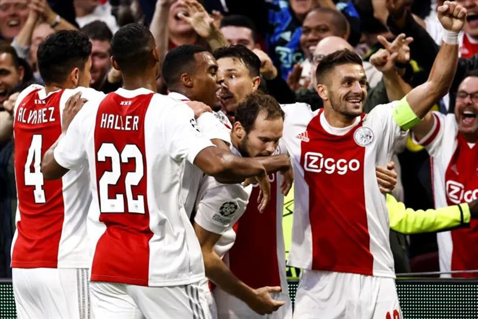 তৃতীয় কিট প্রকাশ করল Ajax