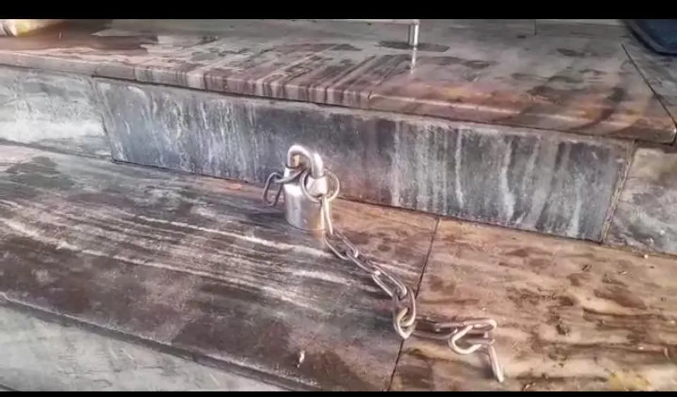 মন্দিরে চুরির ঘটনায় চাঞ্চল্য এলাকায়!