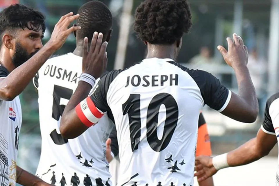 বড় ব্যবধানে জয় পেল মহামেডান