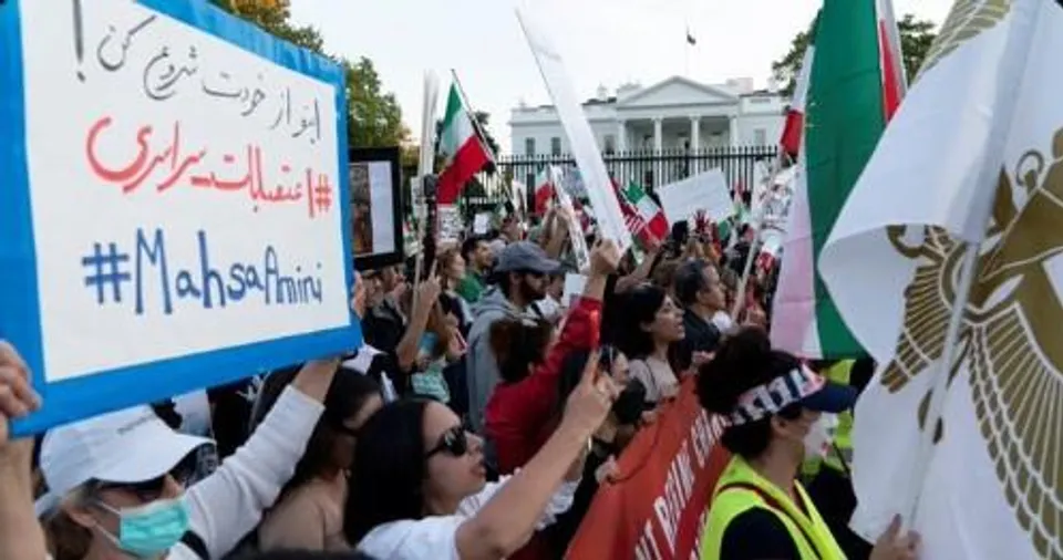 ইরানে নারীদের বিক্ষোভের সমর্থনে ওয়াশিংটনে মিছিল-সমাবেশ