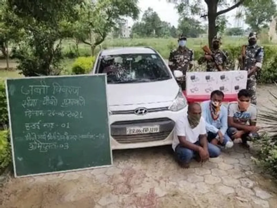 নেপাল থেকে ড্রোন পাচারের চেষ্টার অভিযোগে তিনজনকে গ্রেপ্তার করেছে পুলিশ