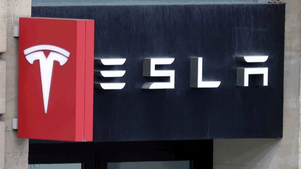 বন্ধ টেসলার সাংহাই প্ল্যান্ট