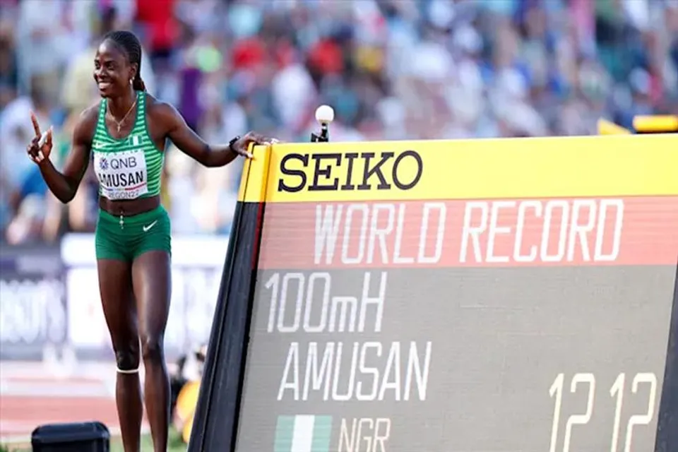 দু'ঘন্টার ব্যবধানে দু'বার বিশ্ব রেকর্ড