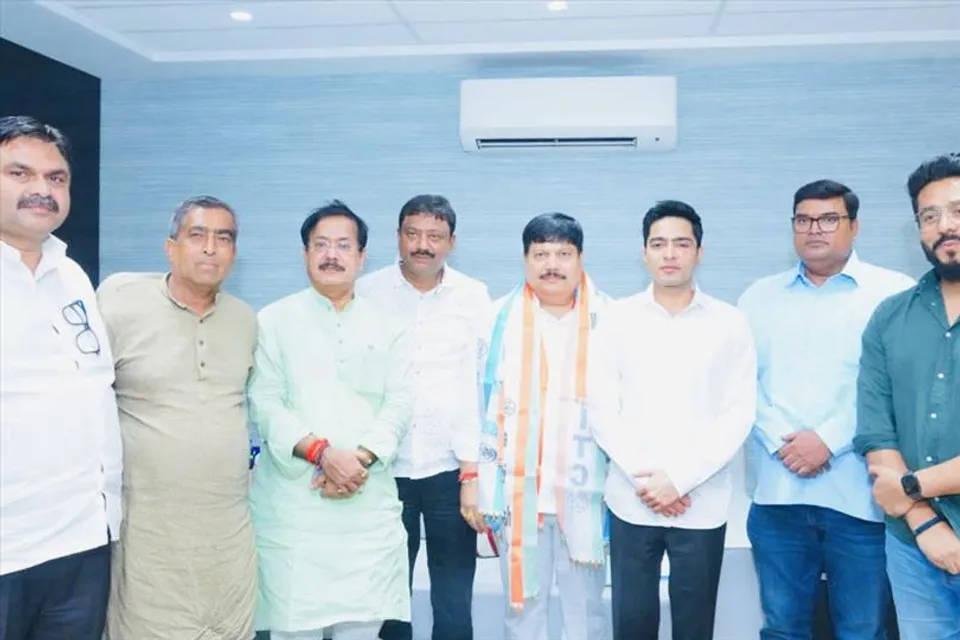 অভিষেকের হাত ধরে তৃণমূলে ঘর ওয়াপসি অর্জুনের