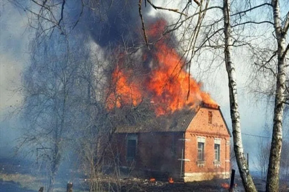 দাউদাউ করে জ্বলছে ইউক্রেনের জাদুঘর, দেখুন ভিডিও