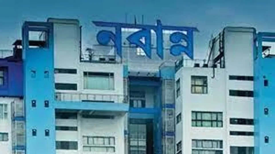 পুজোর রাত্রে কড়া নিয়মে নবান্নের ছাড়