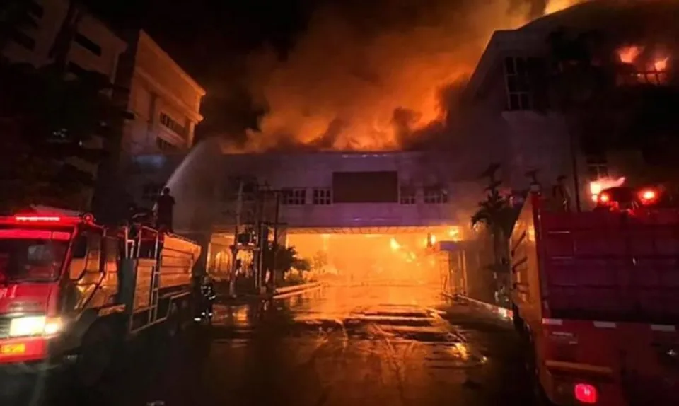 কম্বোডিয়ায় ক্যাসিনোতে আগুন, নিহতের সংখ্যা বেড়ে ১৯