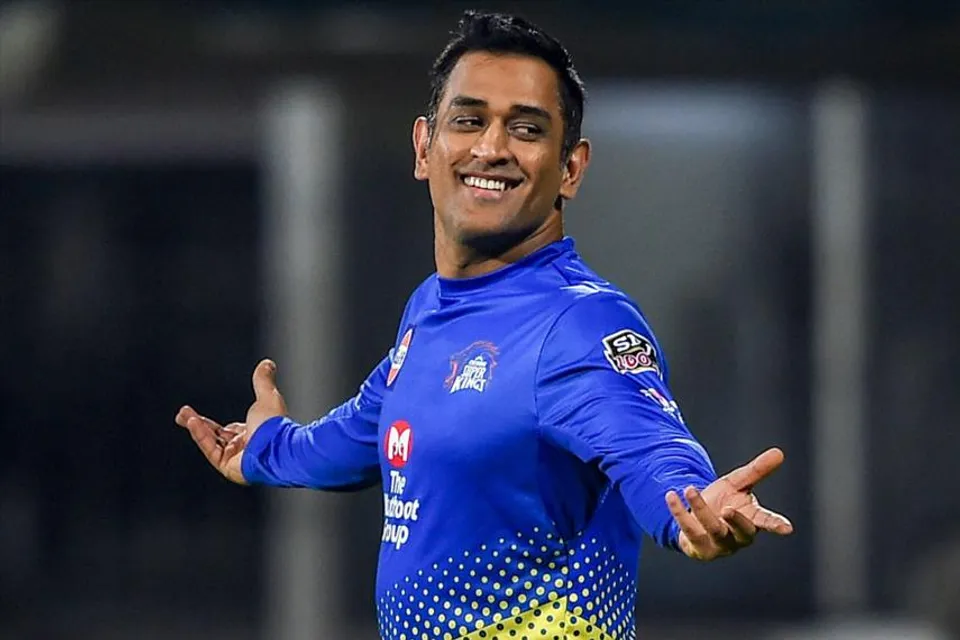 ক্রিকেট ছেড়ে ফুটবলের ময়দানে মহেন্দ্র সিং ধোনি, দেখুন ছবি