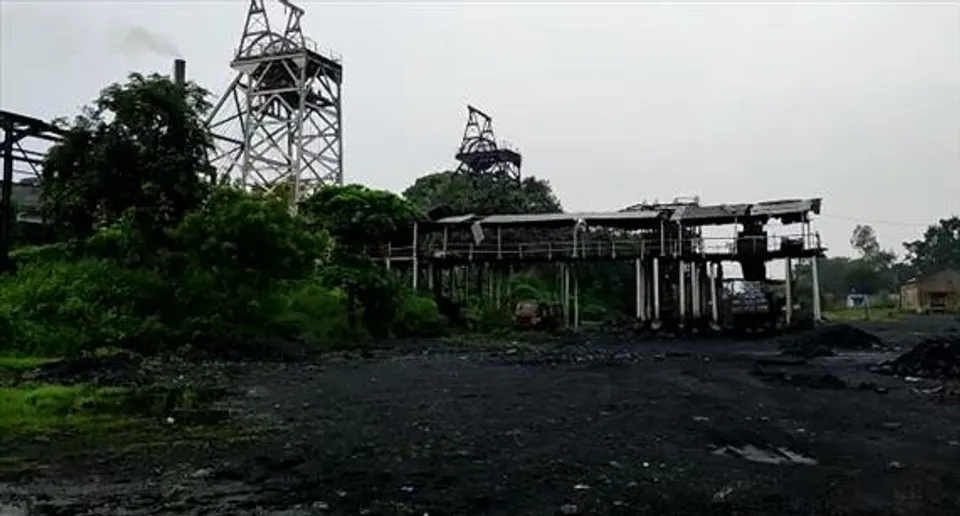 খনিগর্ভে চাল ধসে মৃত্যু হলো এক কর্মীর