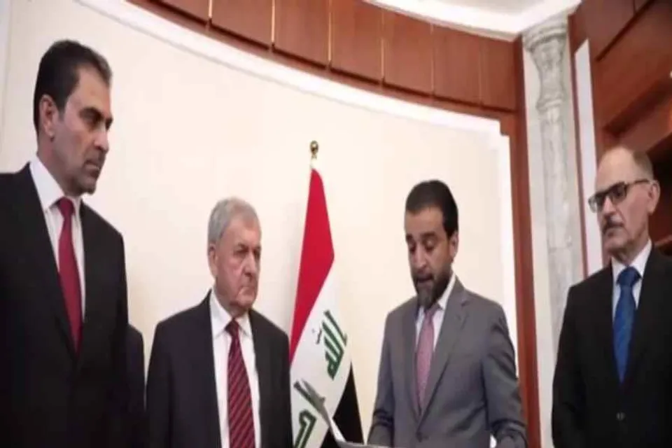 ইরাকের রাষ্ট্রপতিকে দায়িত্ব হস্তান্তর করছেন স্পিকার, দেখুন ভিডিও