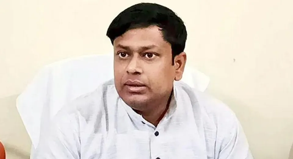 ‘বিষমদে’ মৃতদের পরিবারের সঙ্গে দেখা করলেন সুকান্ত মজুমদার