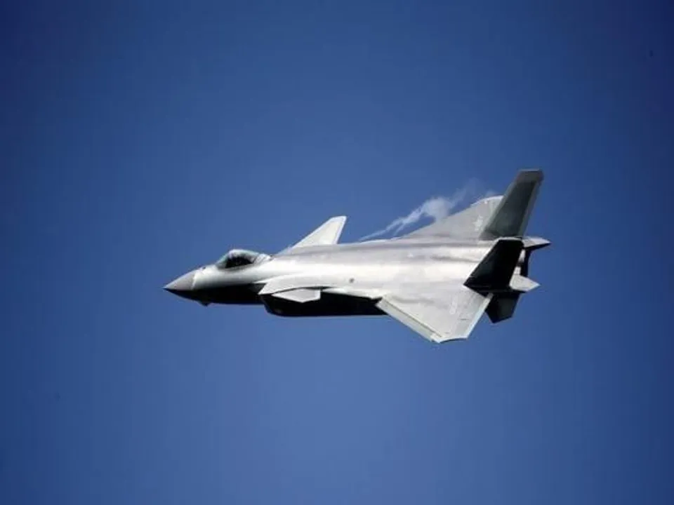 তাইওয়ান প্রণালীর মধ্যরেখা অতিক্রম করল ১৭টি চীনা সামরিক বিমান, ৫টি জাহাজ