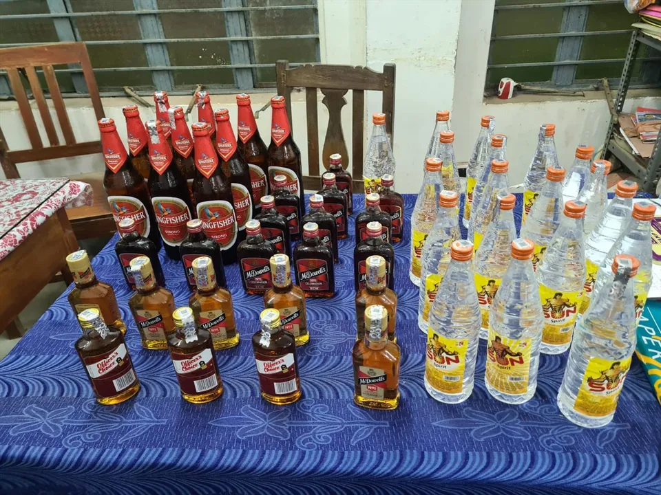 সবংয়ে উদ্ধার অবৈধ ভাবে বিক্রি করা মদ