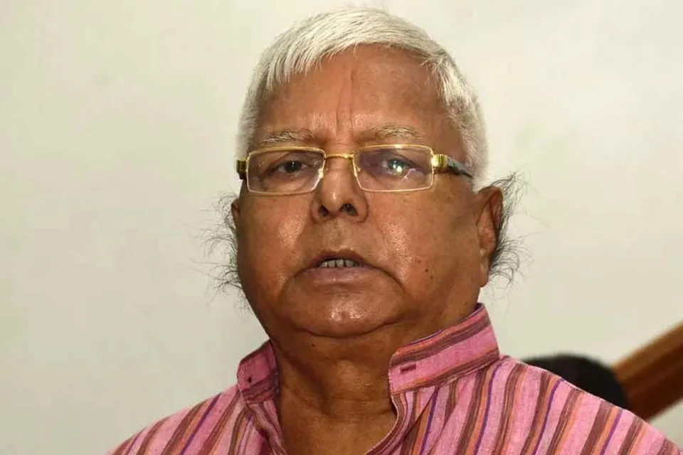 সিঁড়ি থেকে পড়ে কাঁধে গুরুতর চোট, হাসপাতালে লালুপ্রসাদ যাদব