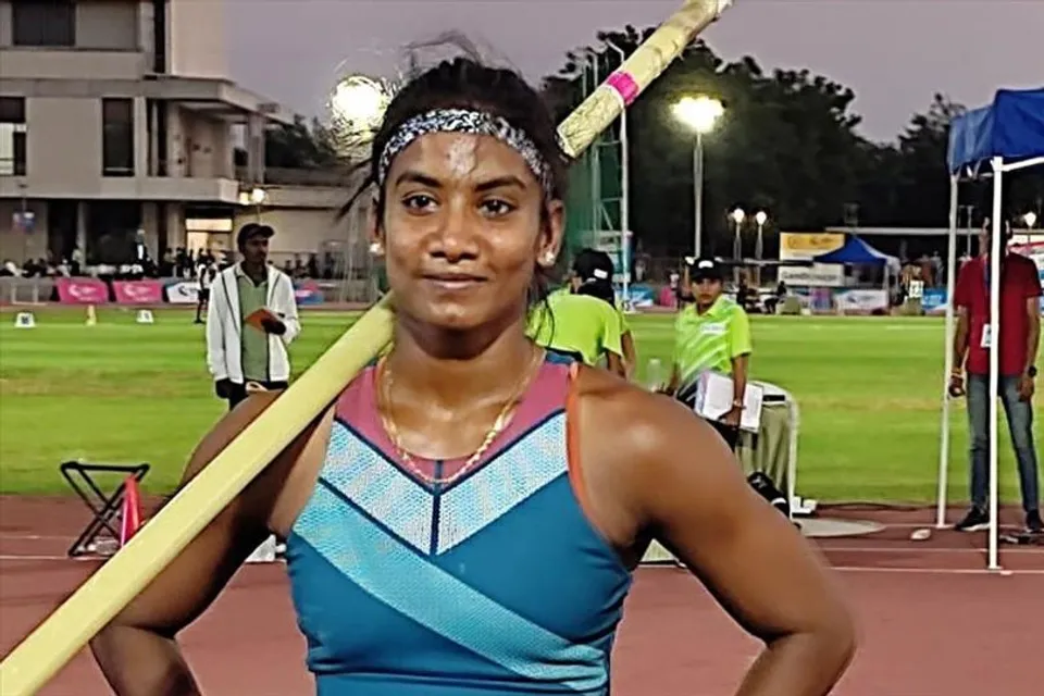 জাতীয় গেমসে নজির গড়েছেন রোজি মীনা