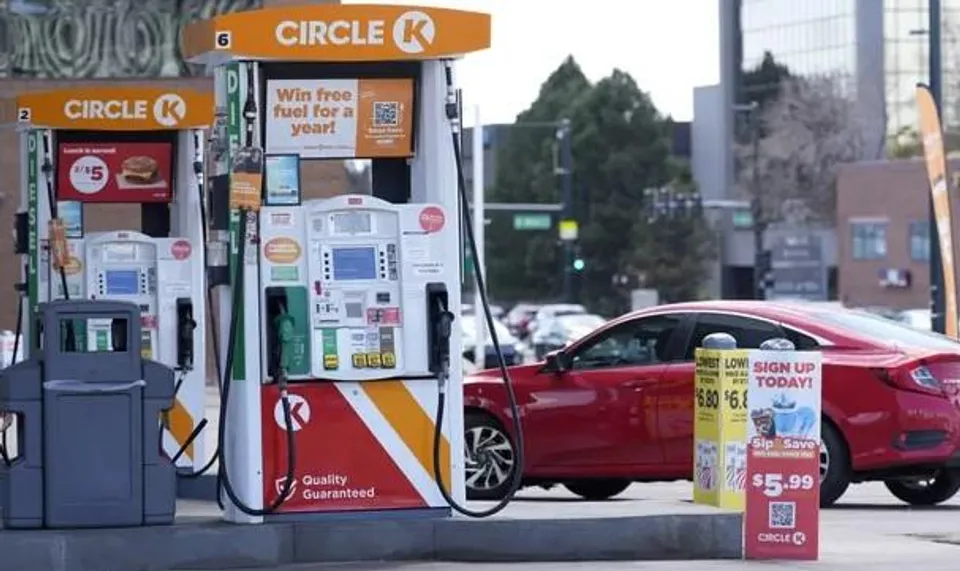 ওয়াশিংটনে দোকানে বন্দুকধারীর গুলিতে ৩ জন নিহত, সন্দেহভাজনের খোঁজে পুলিশ