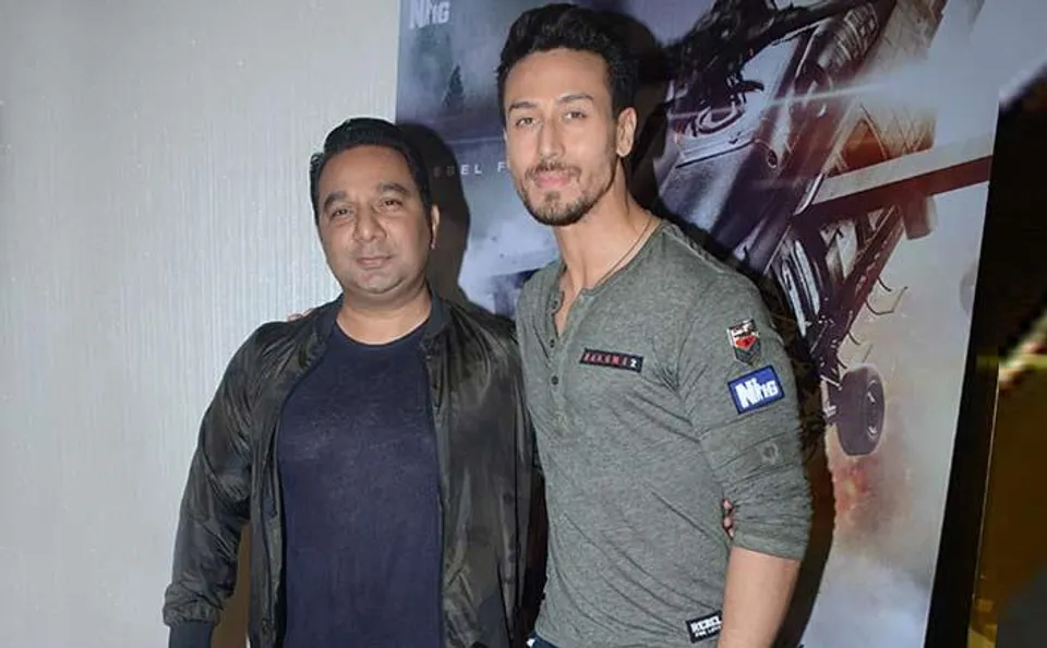 টাইগার শ্রফের প্রশংসা করলেন আহমেদ খান