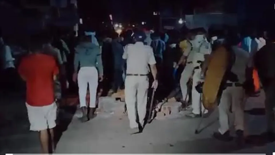 বরাকরে পুলিশ হেফাজতে মৃত্যু: রাতে অবরোধ তুলল পুলিশ