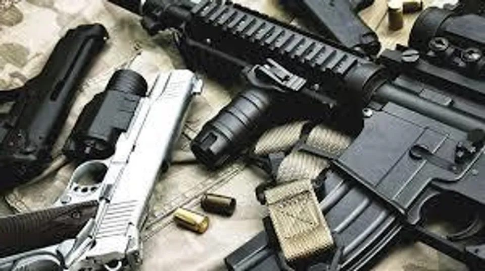 মুর্শিদাবাদ থেকে উদ্ধার বিপুল পরিমাণ আগ্নেয়াস্ত্র-বোমা