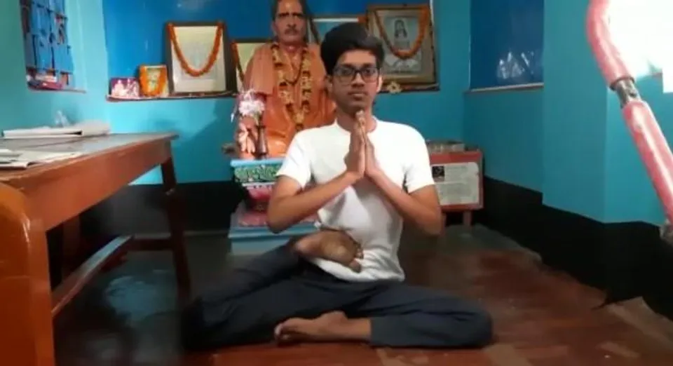 যোগব্যায়াম করে ন্যাশনাল রেকর্ড গড়লেন অভিনন্দন