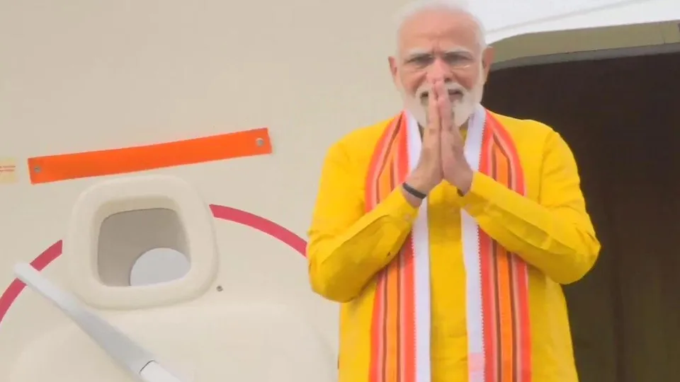 লুম্বিনিতে পৌঁছলেন প্রধানমন্ত্রী নরেন্দ্র মোদী