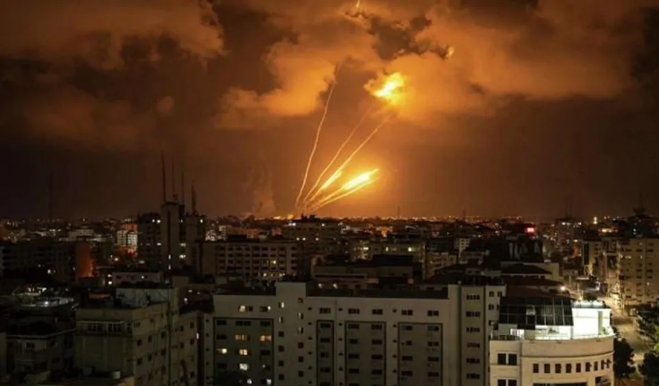 অবরুদ্ধ গাজায় ইসরায়েলি বিমান হামলা, নিহত বেড়ে ২৯