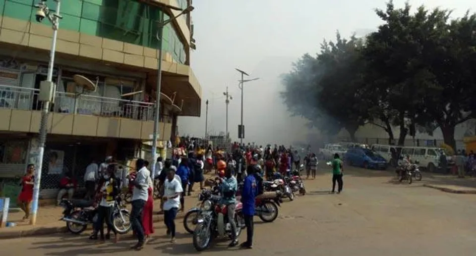 জোড়া বোমা বিস্ফোরণে কাঁপলো কাম্পালা