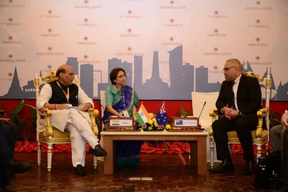 নিউজিল্যান্ডের প্রতিরক্ষা মন্ত্রীর সঙ্গে সাক্ষাৎ করলেন রাজনাথ সিং