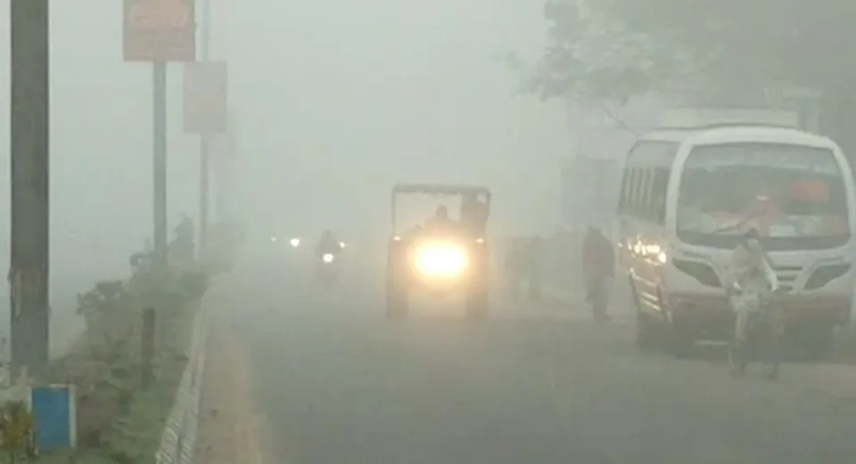 আবহাওয়ার ভ্রুকুটিতে নাজেহাল নাগরিকজীবন